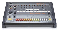 ROLAND TR-808