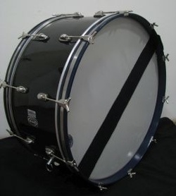 GLADNICK MARCHING BASS DRUM