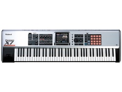 ROLAND FANTOM-X7