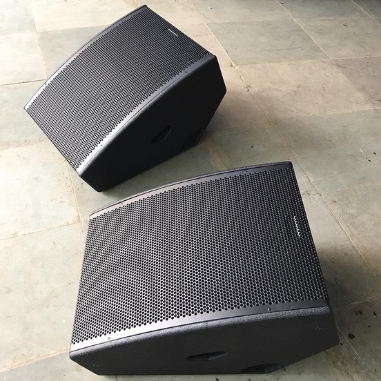 AUM AUDIO W15